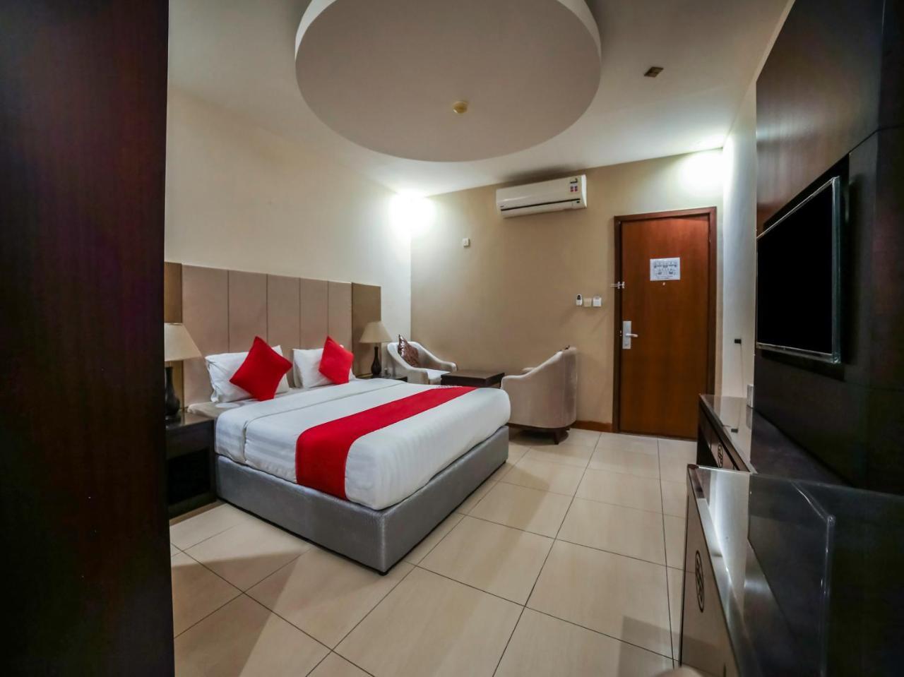 Night Inn Hotel Al Khobar Exterior photo
